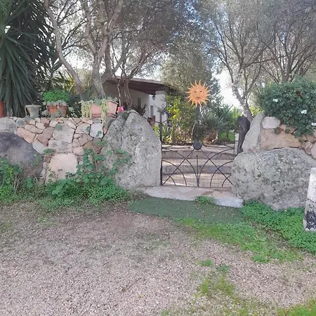 Giardino Del Sole Bed and Breakfast Όλμπια