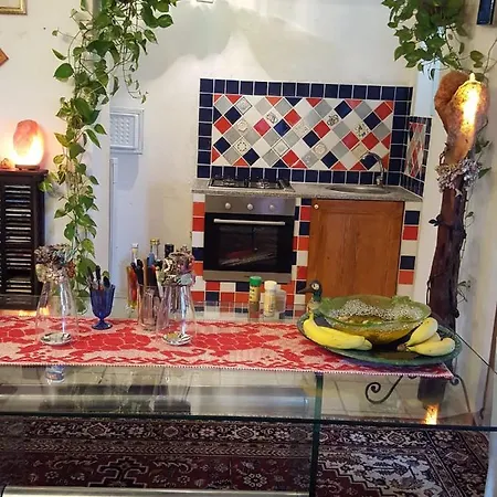 Giardino Del Sole Oda ve Kahvaltı 3*